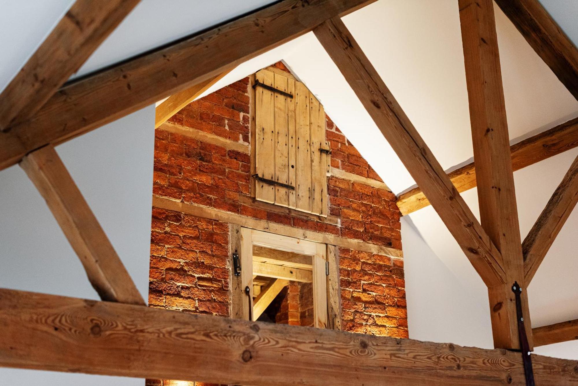 Pigeon House - Unique Barn With Private Garden, Hot Tub And Wood Burner Villa Shrewsbury Exterior photo